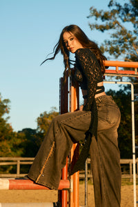 Calça Jeans Alfinetes Marrom