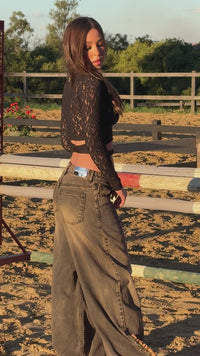 Stories de Calça Jeans Alfinetes Marrom