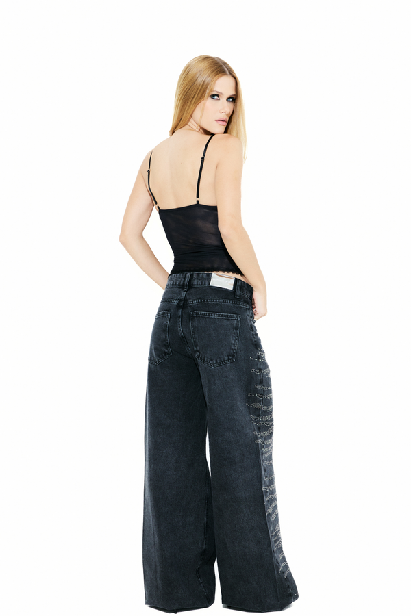 Calça Jeans Wild Black Strass Prata