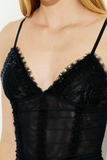 Blusa Tule Bordada Preto