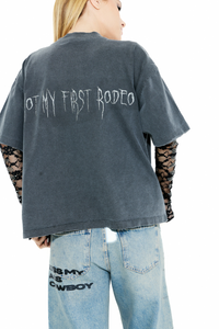 Camiseta Not My First Rodeo
