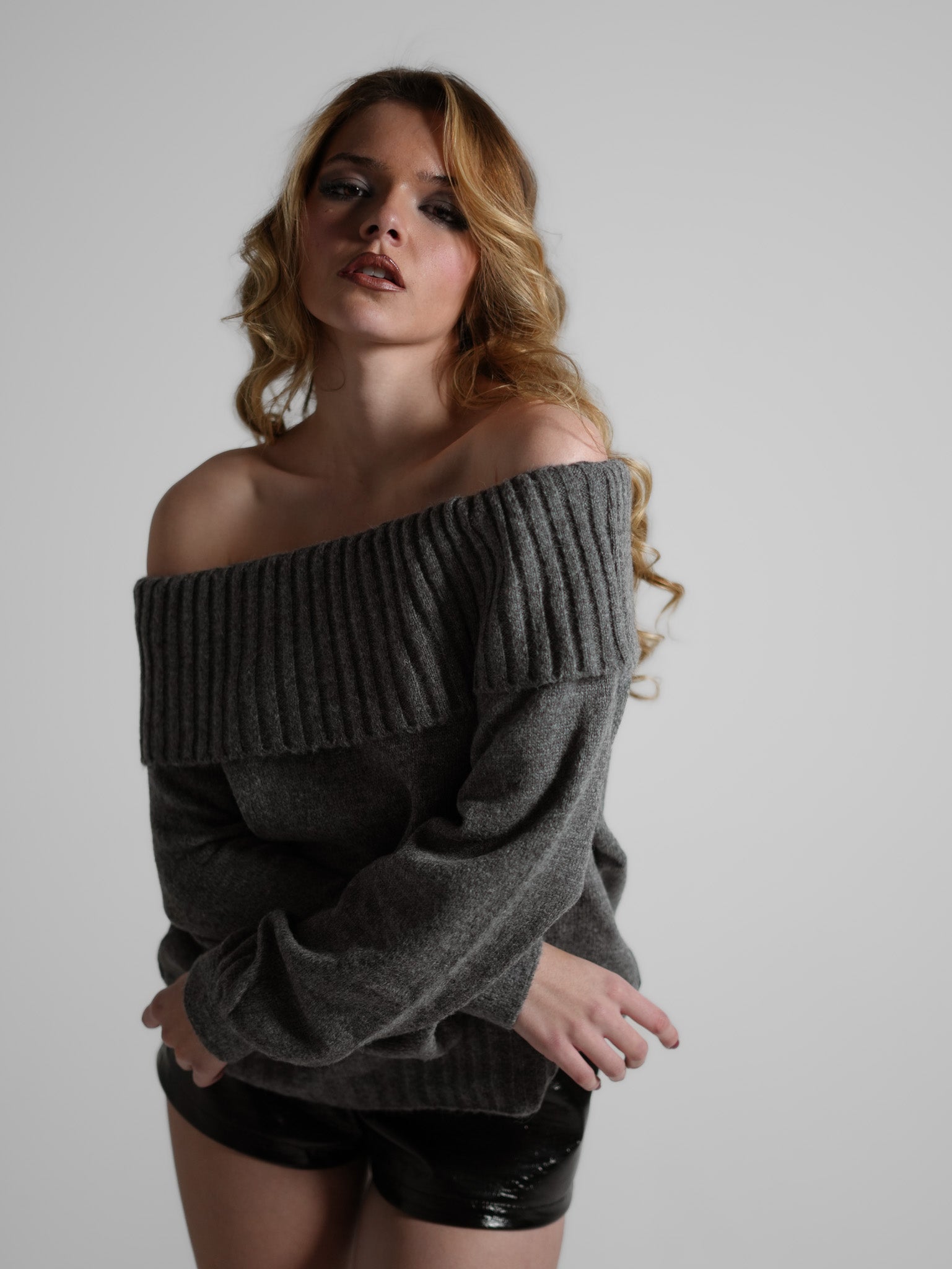 Tricot Essential Cinza