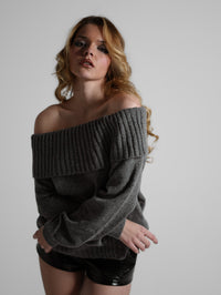 Tricot Essential Cinza