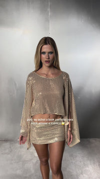 Stories de Disco Cape Blouse